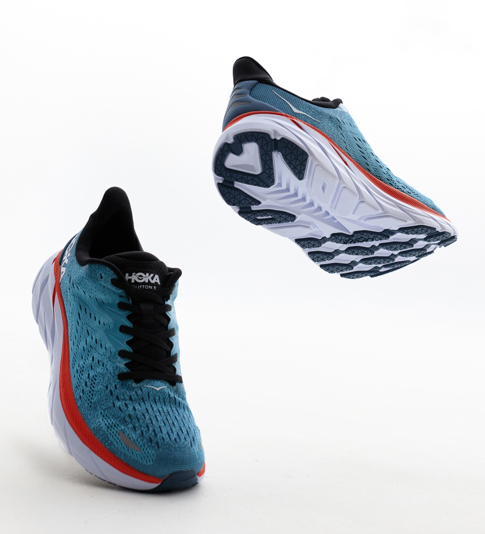 HOKA ONE ONE M CLIFTON 8